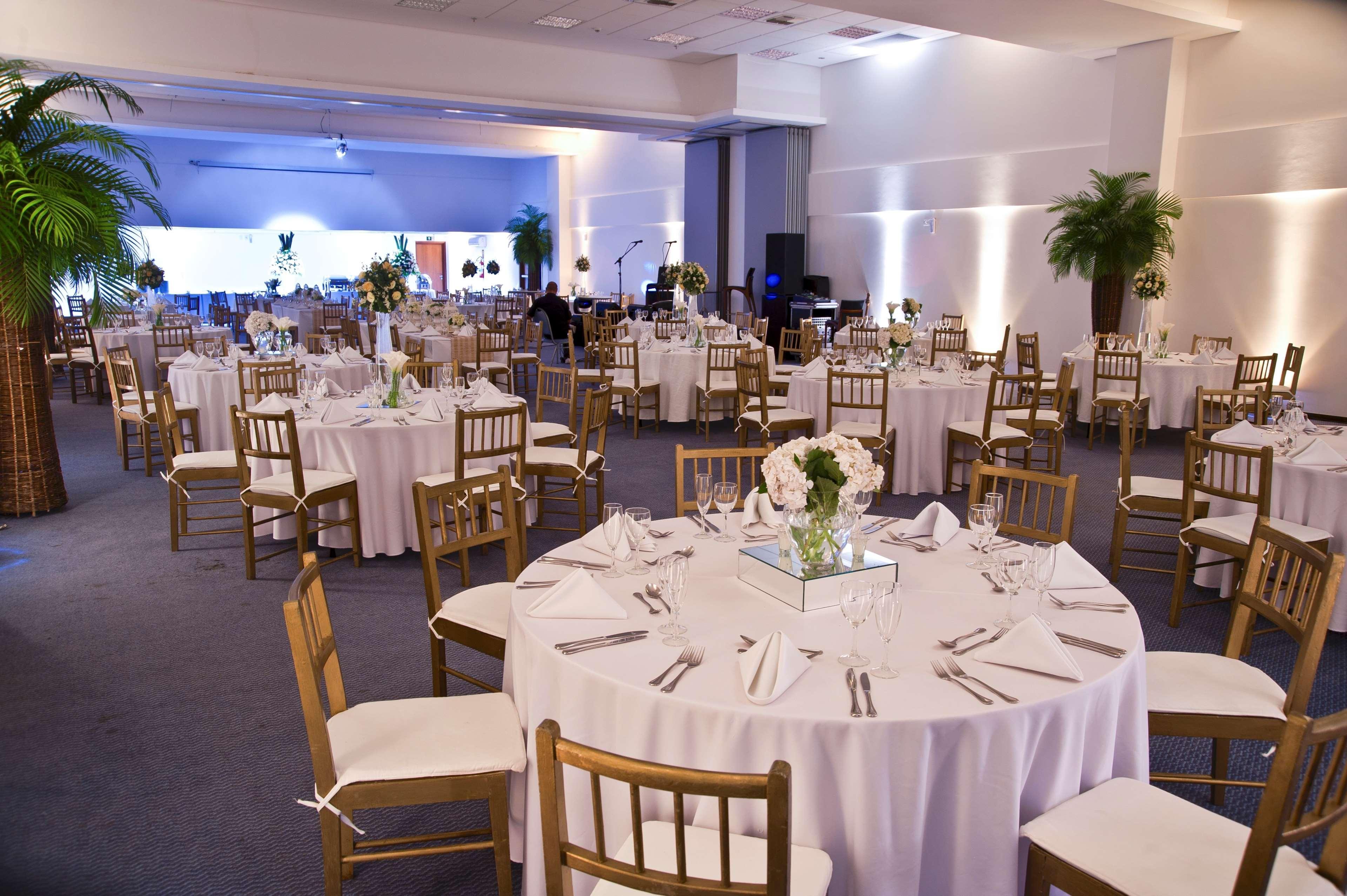 Best Western Premier Maceio Kültér fotó The ballroom at the National Hispanic Leadership Conference 2011