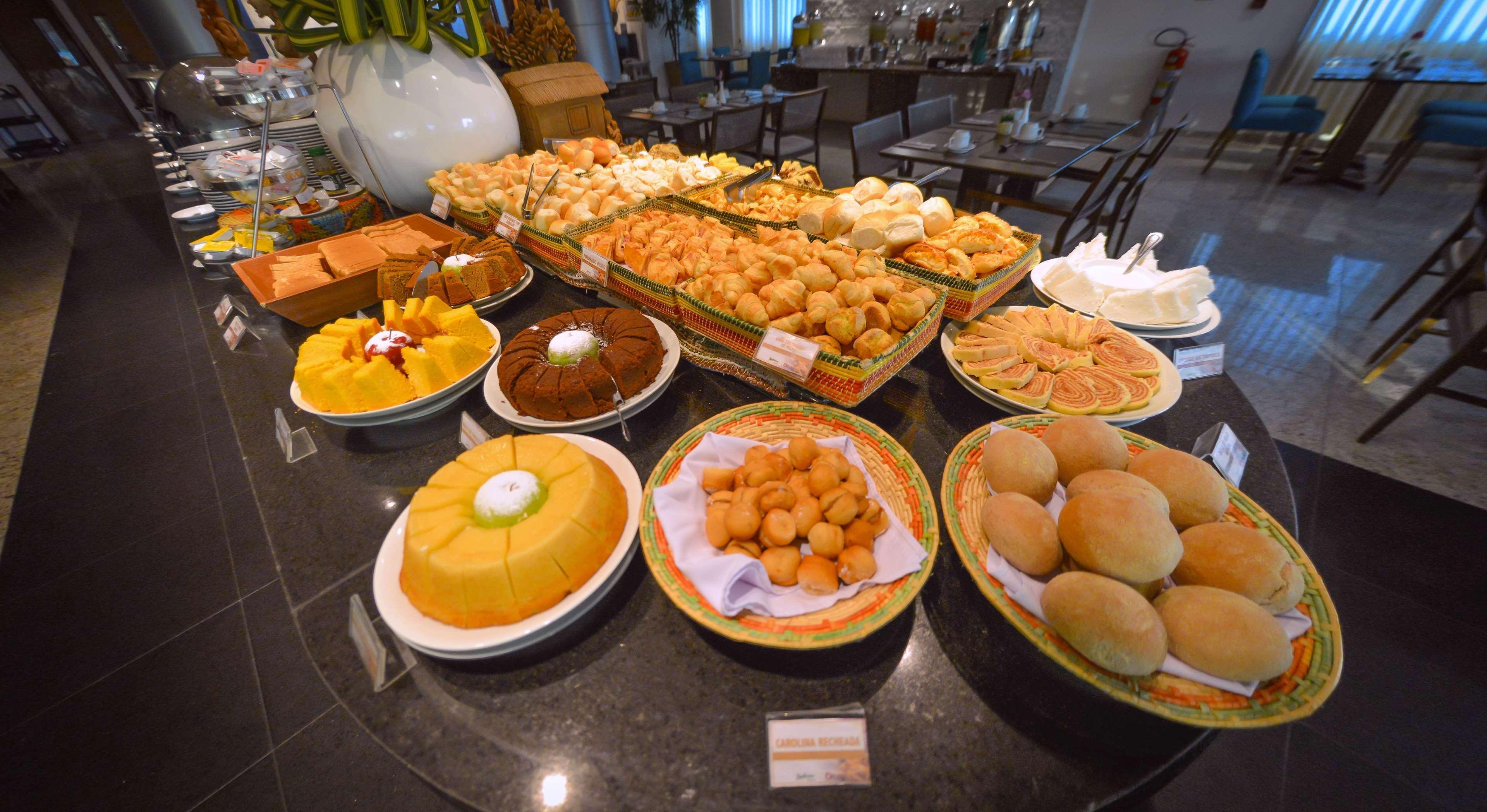 Best Western Premier Maceio Kültér fotó A selection of puddings and cakes