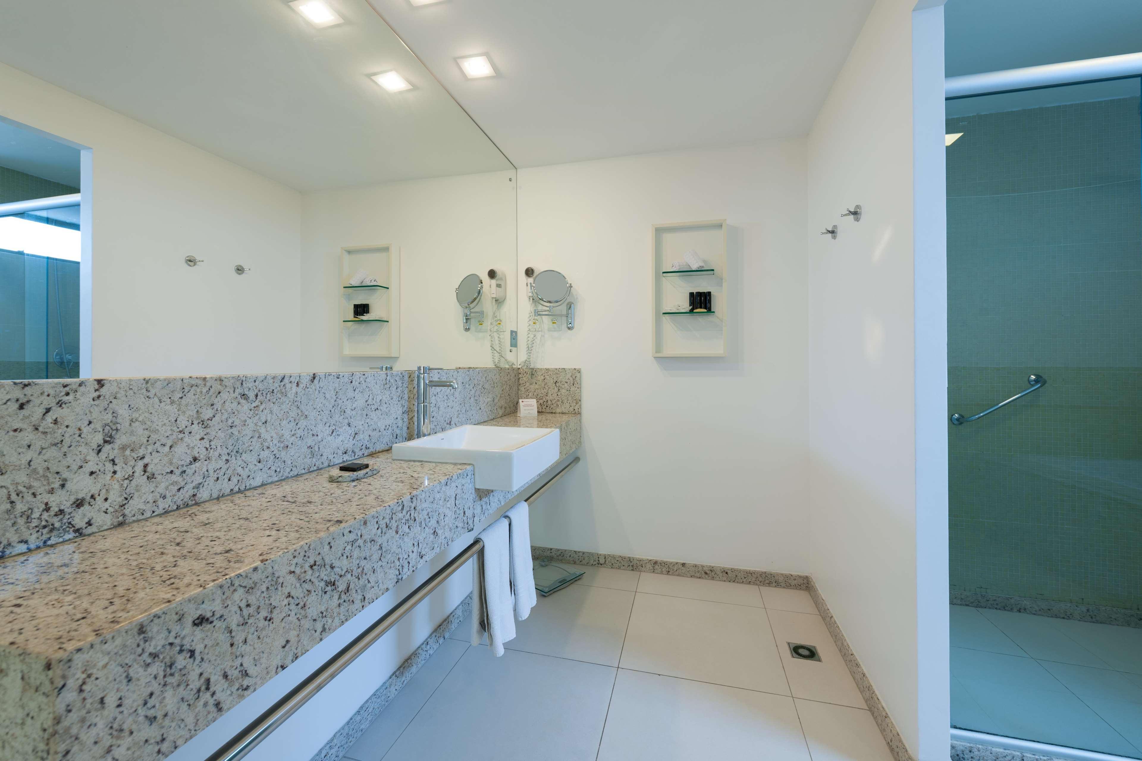 Best Western Premier Maceio Kültér fotó Bathroom