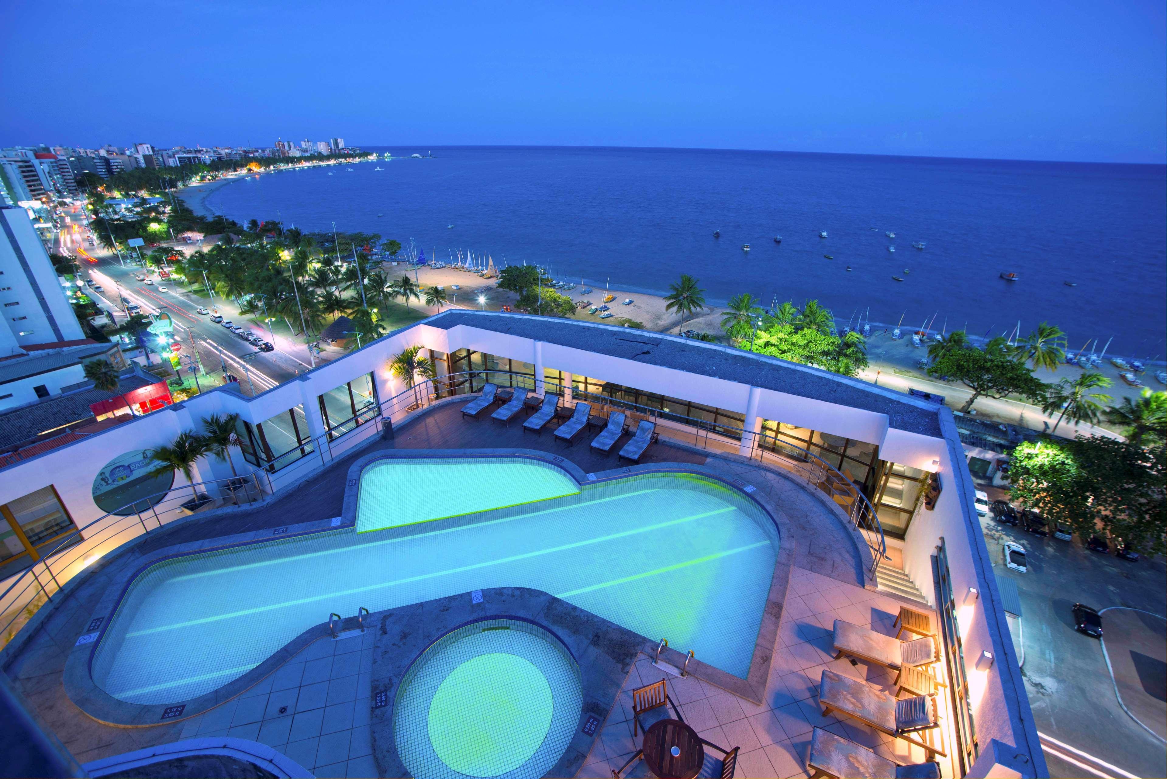 Best Western Premier Maceio Kültér fotó The pool at the hotel