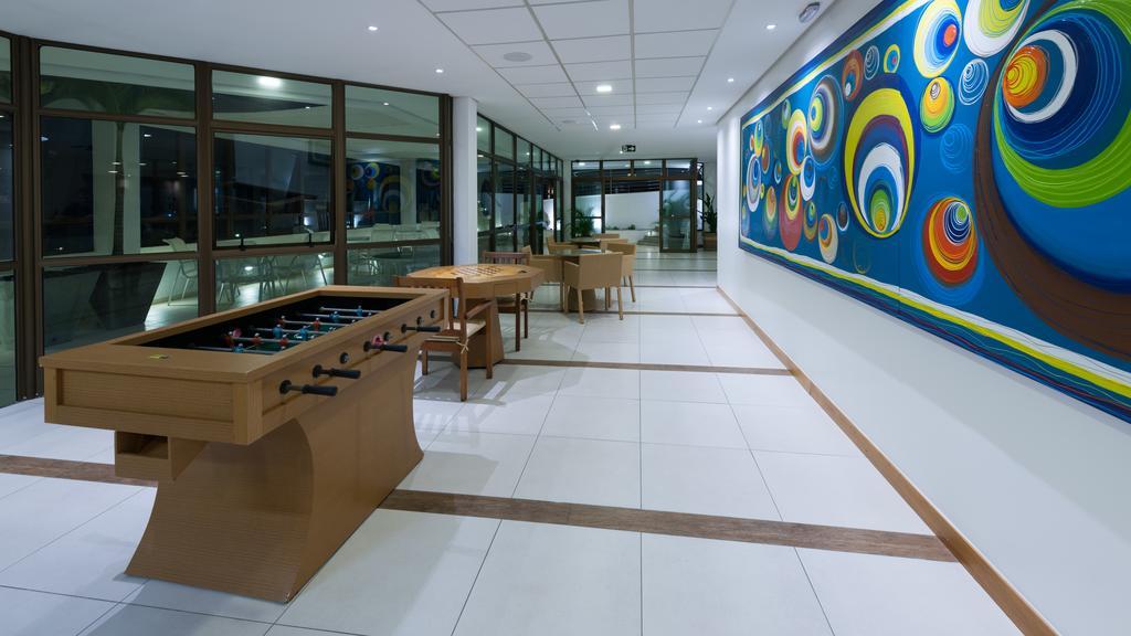 Best Western Premier Maceio Kültér fotó The games room